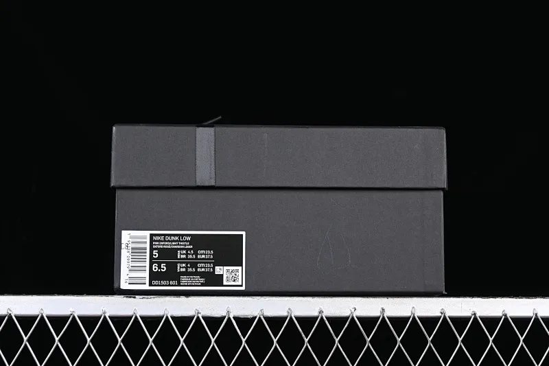 All Categories Nk SB Dunk Series Nk SB Dunk Low Low-top Sneakers Nk Dunk Low Steam Puppet Midnight Whiskey Sweet Cool Style Customized Deconstructed Strap Casual Sneakers DD1503-601